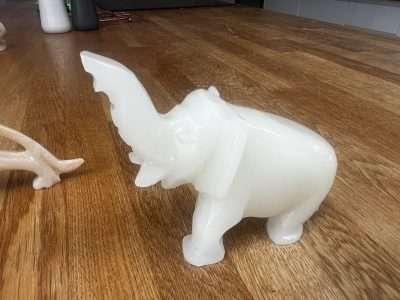 Repair Of Broken Onyx Statuettes Scaled | Closeup 1